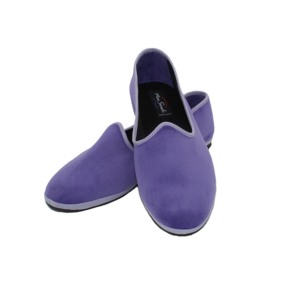 Traditioneller Friaulischer Flachschuh Lila